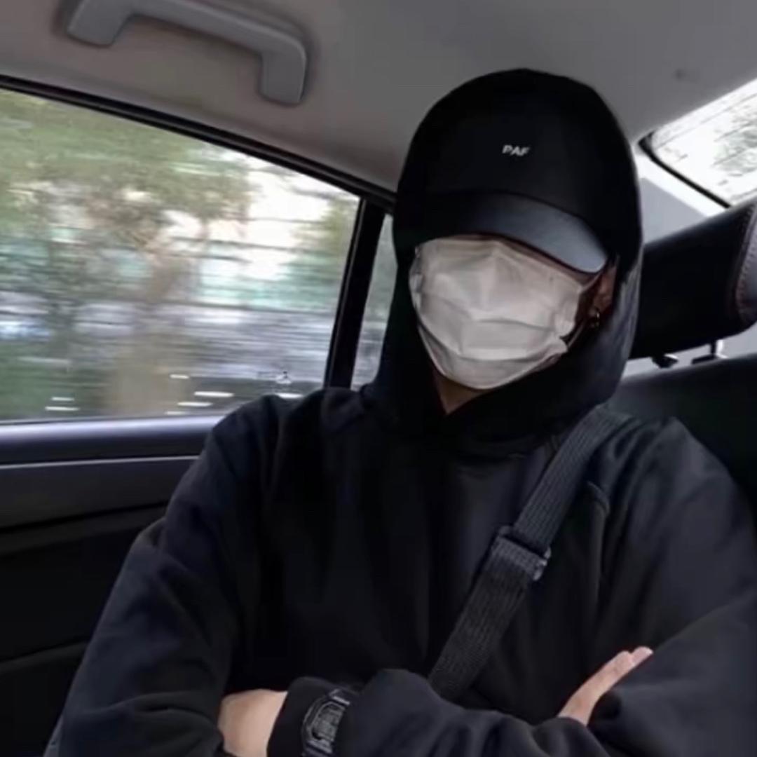 王 哪跑