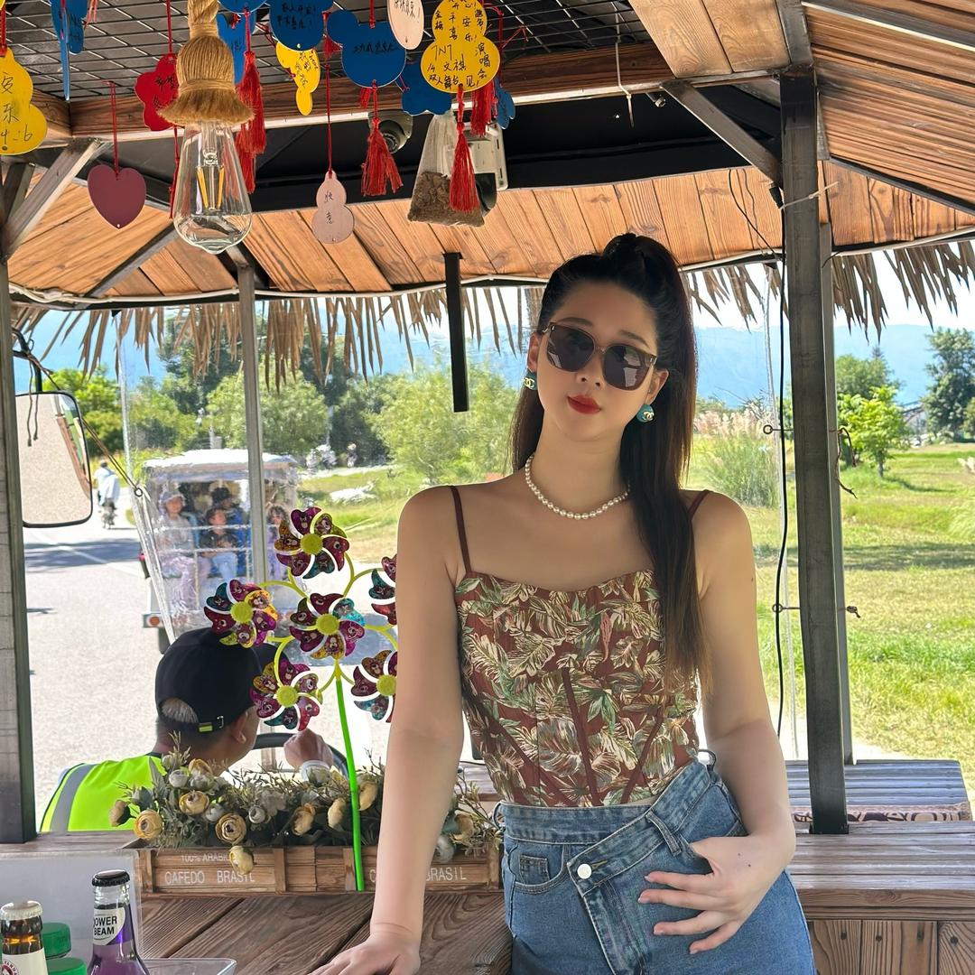 金华教模特的依依老师