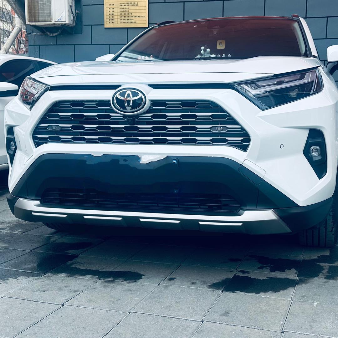 小楊的丰田Rav4