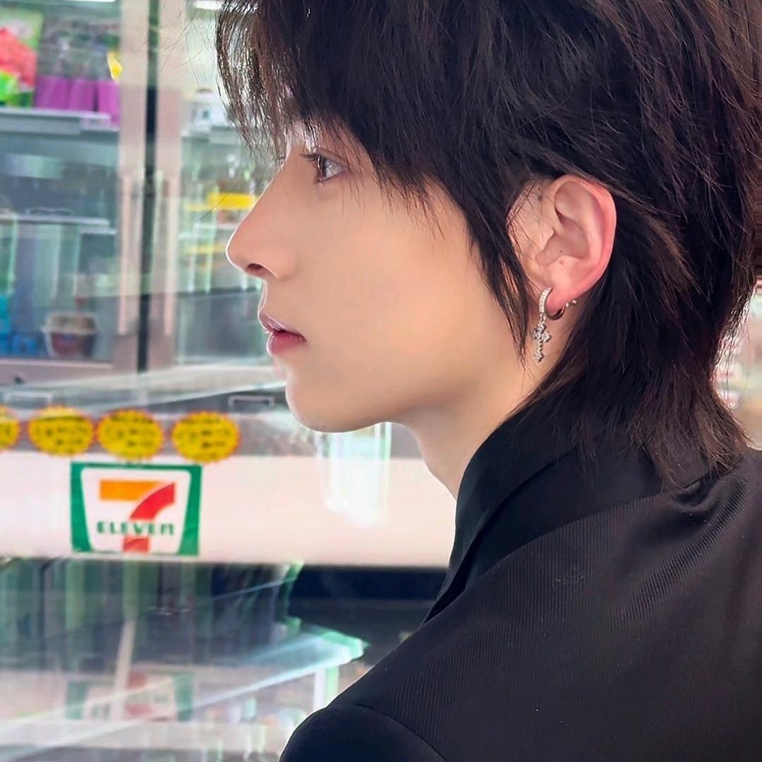 凌晨（薛之谦扬州分谦）