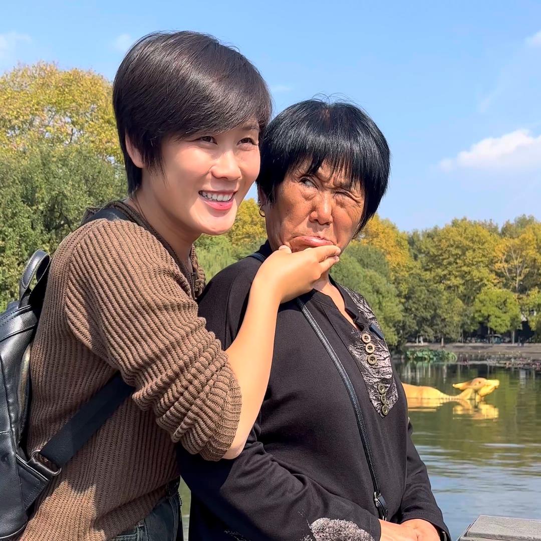 （艳与婆婆）王艳