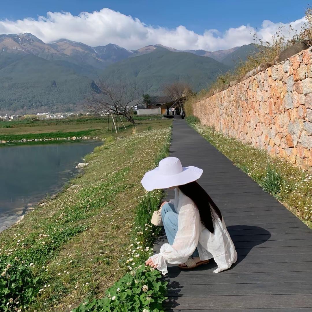 富弥（认真搓甲中）