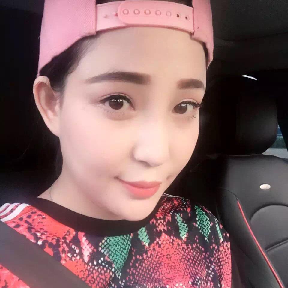 Monica吃喝玩乐