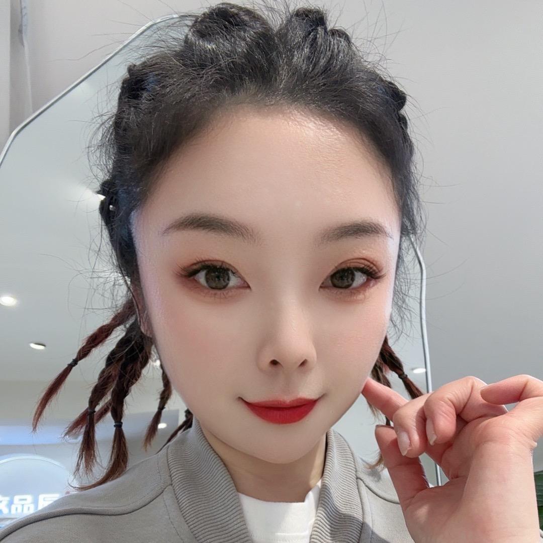 @衣品辰女装店
