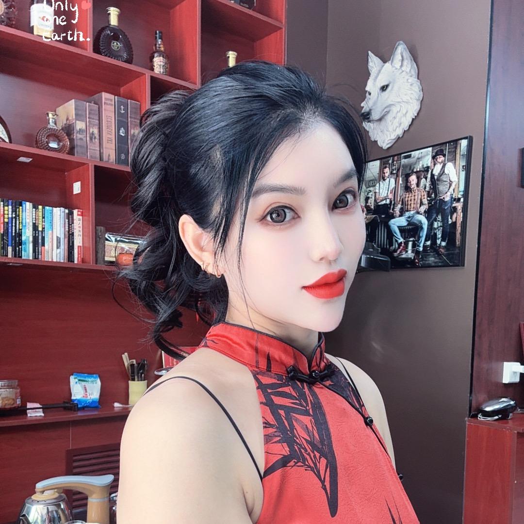 黑桃A男士理容女士烫染馆创始人——海歌