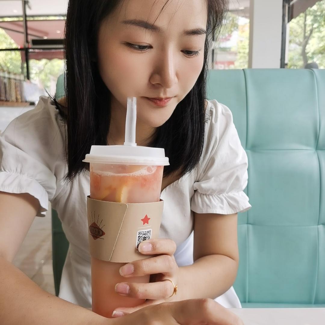 英妹子.