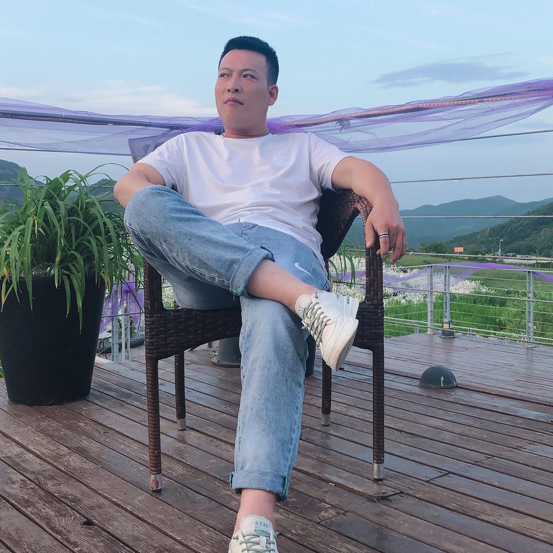 🚜万般  努力🚜