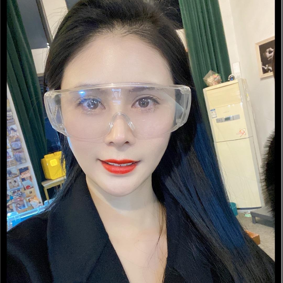 Eleven李嘉欣