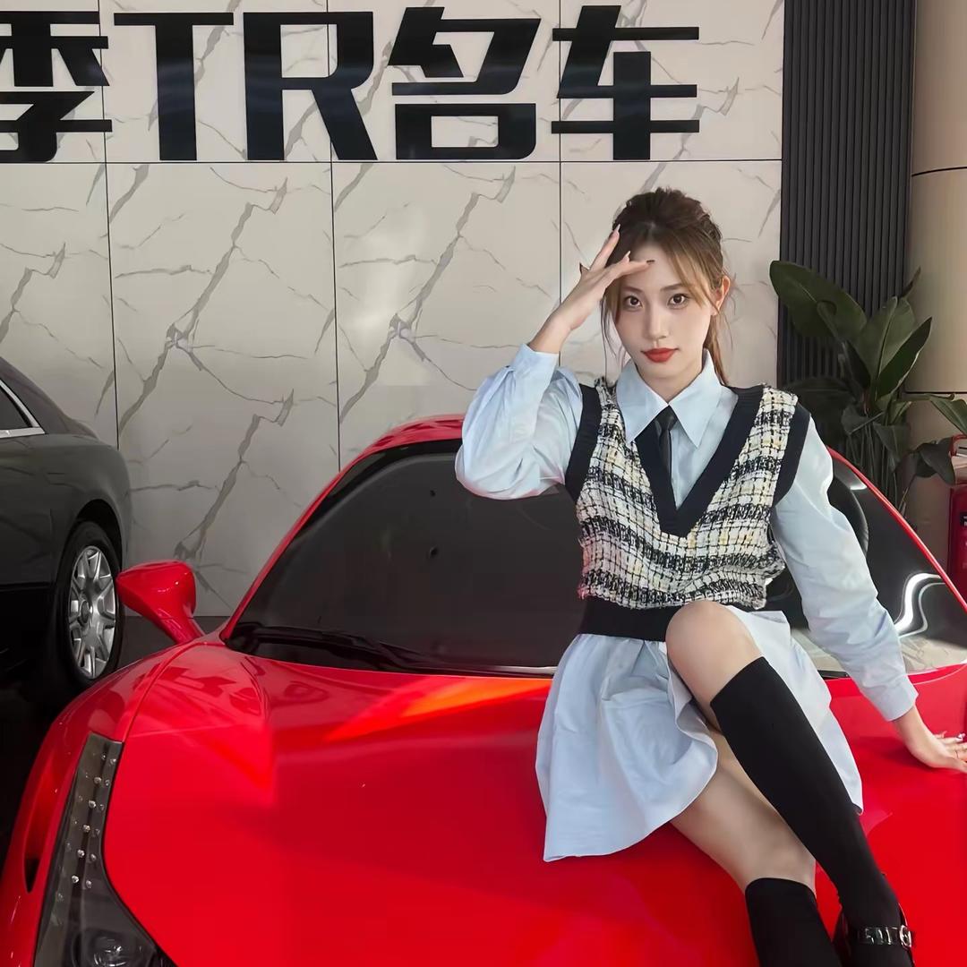 季TR名车小姨子