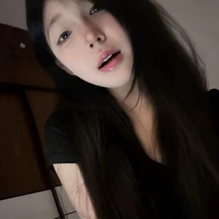 又小众了姐/.