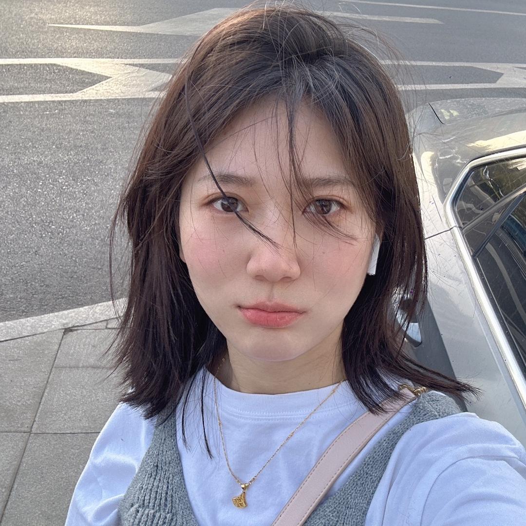 自信小美要发财
