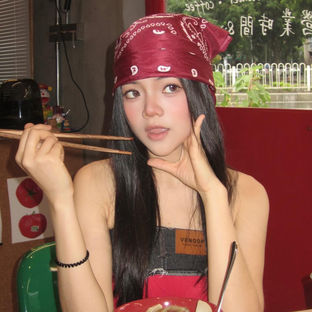烂哭喵/•᷅•᷄\୭