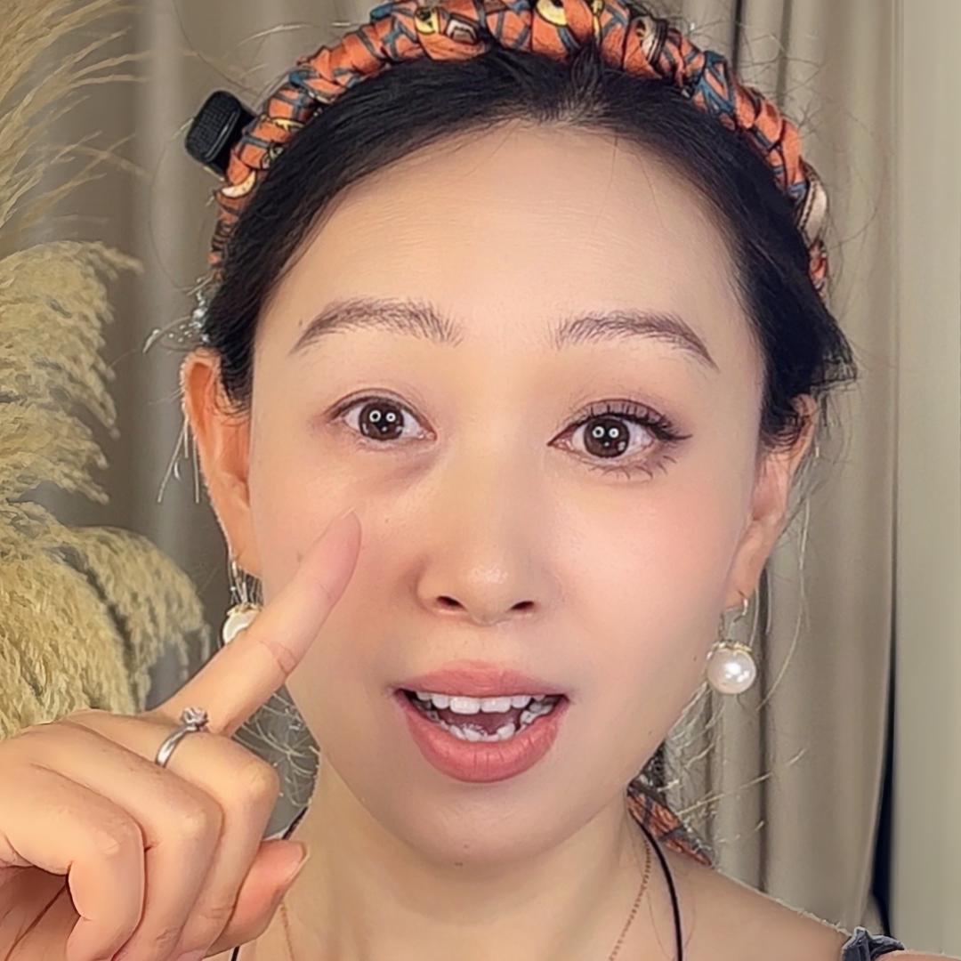 大眼袋蓉姐