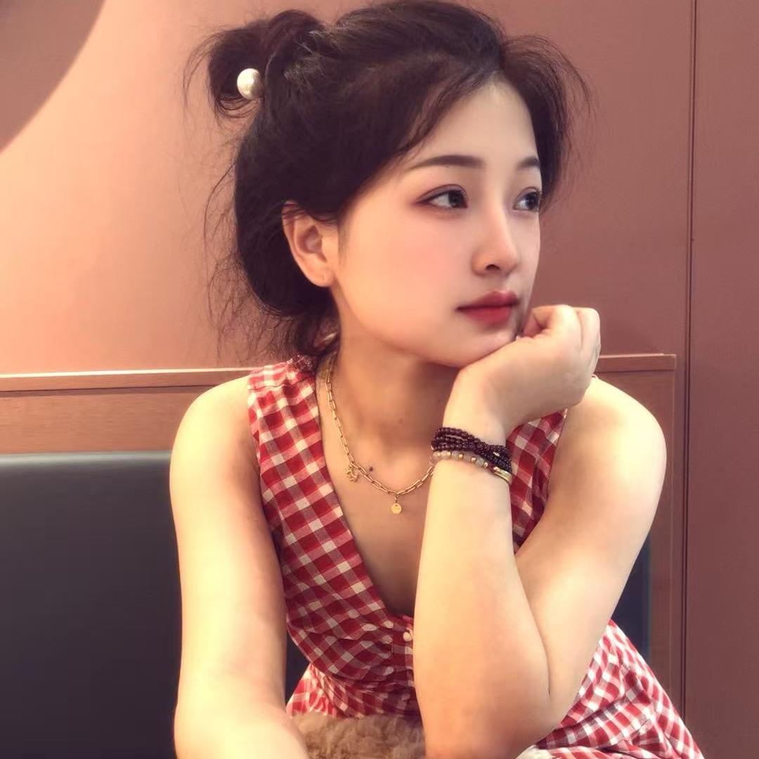 @张小妞❤️