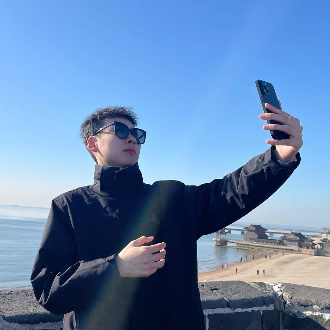李拜日