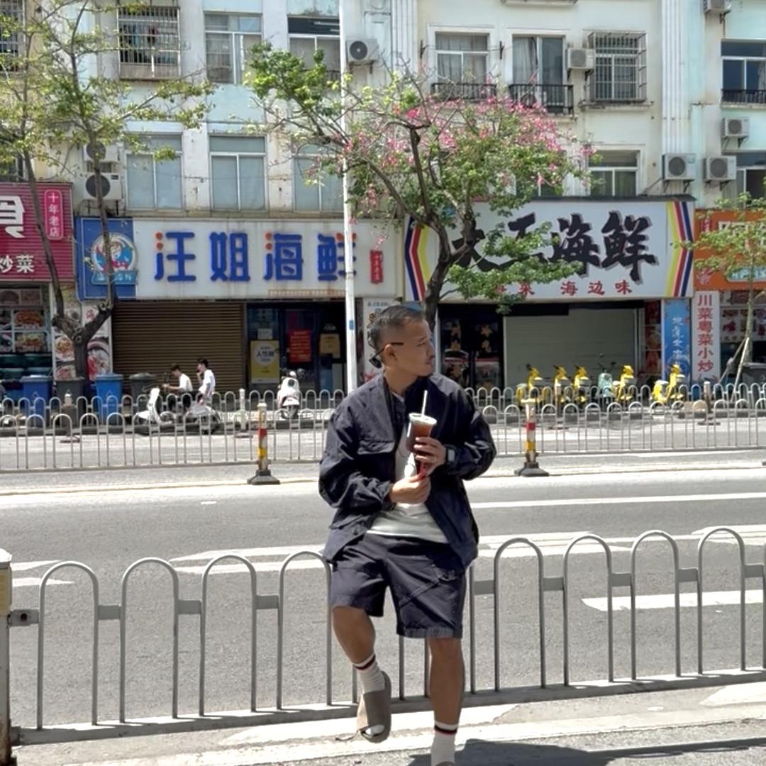 喜来穿搭发动机凸凸凸