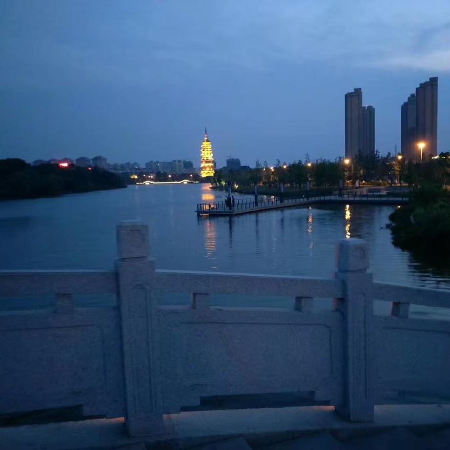 梵尘照影