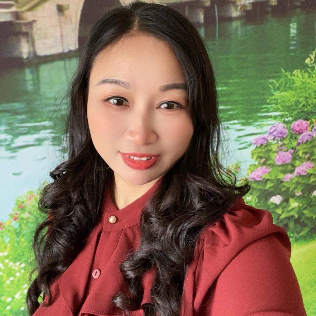 财宝姐姐（尊师龙二哥）