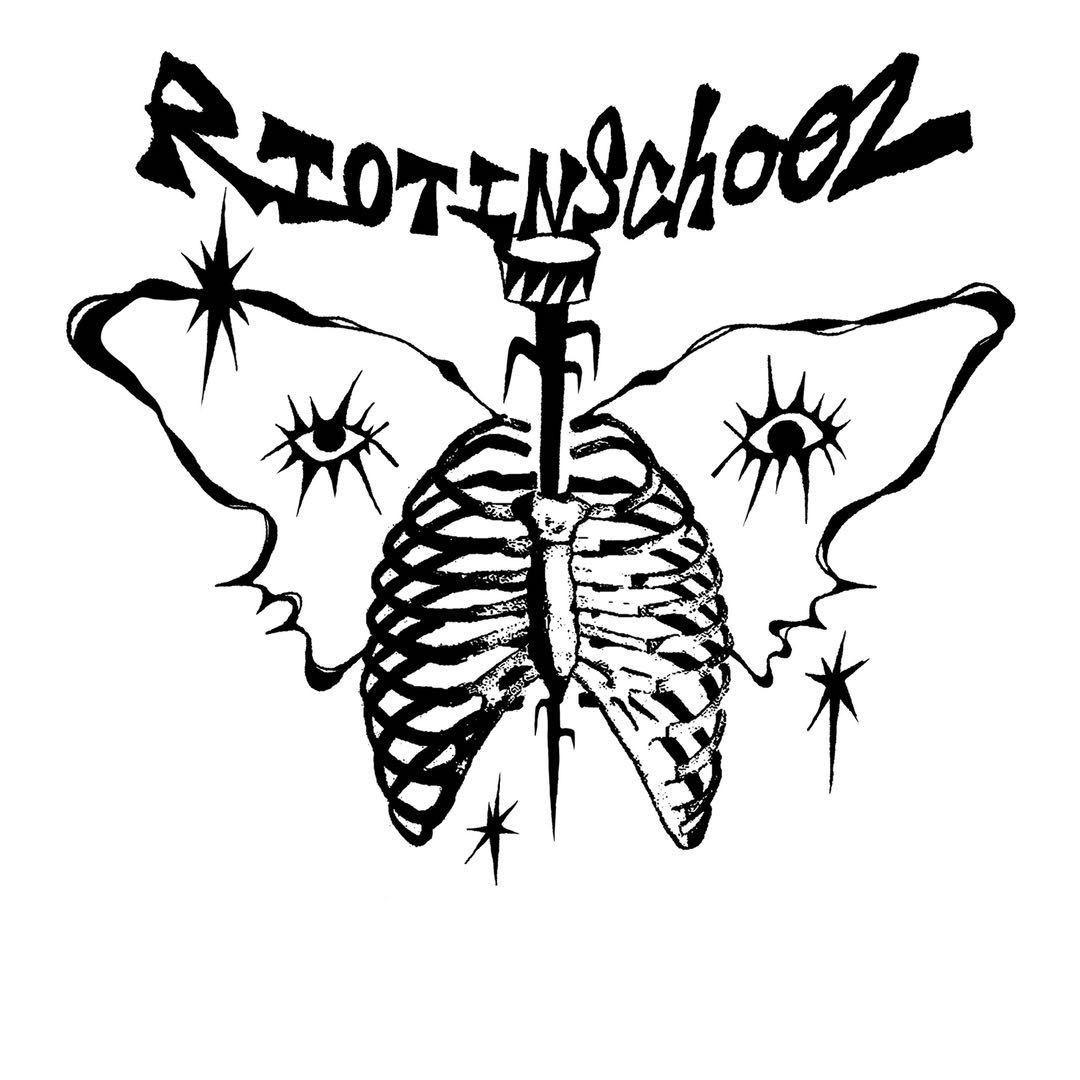 返校日乐队RiotInSchool