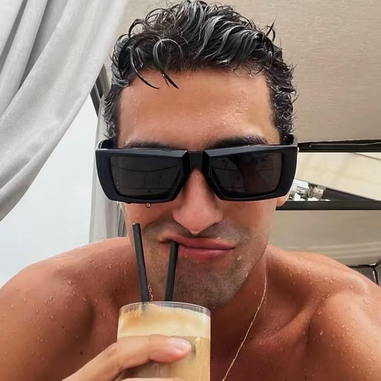 一拳打死拜金女