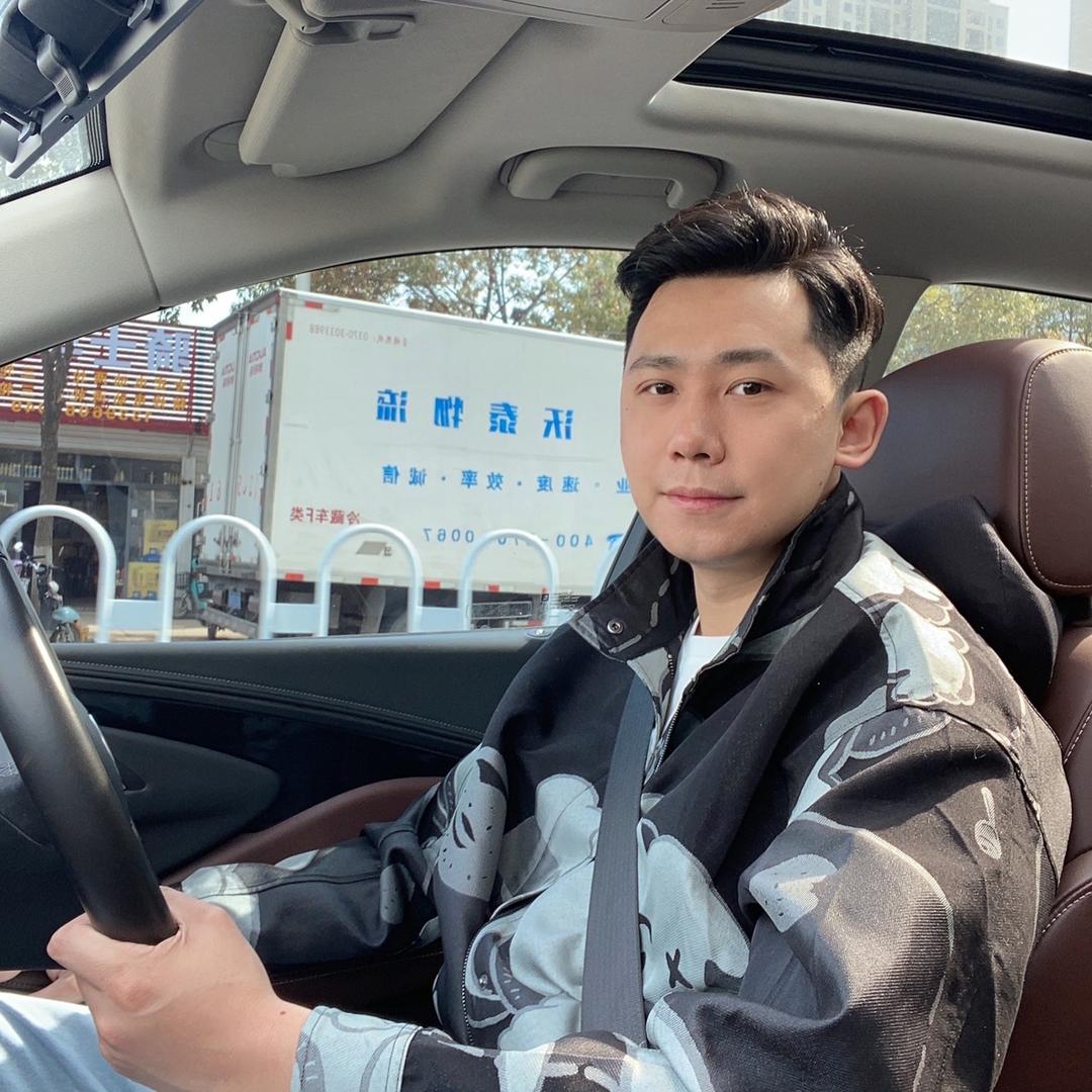 童嘉恒（小吃侠团购）