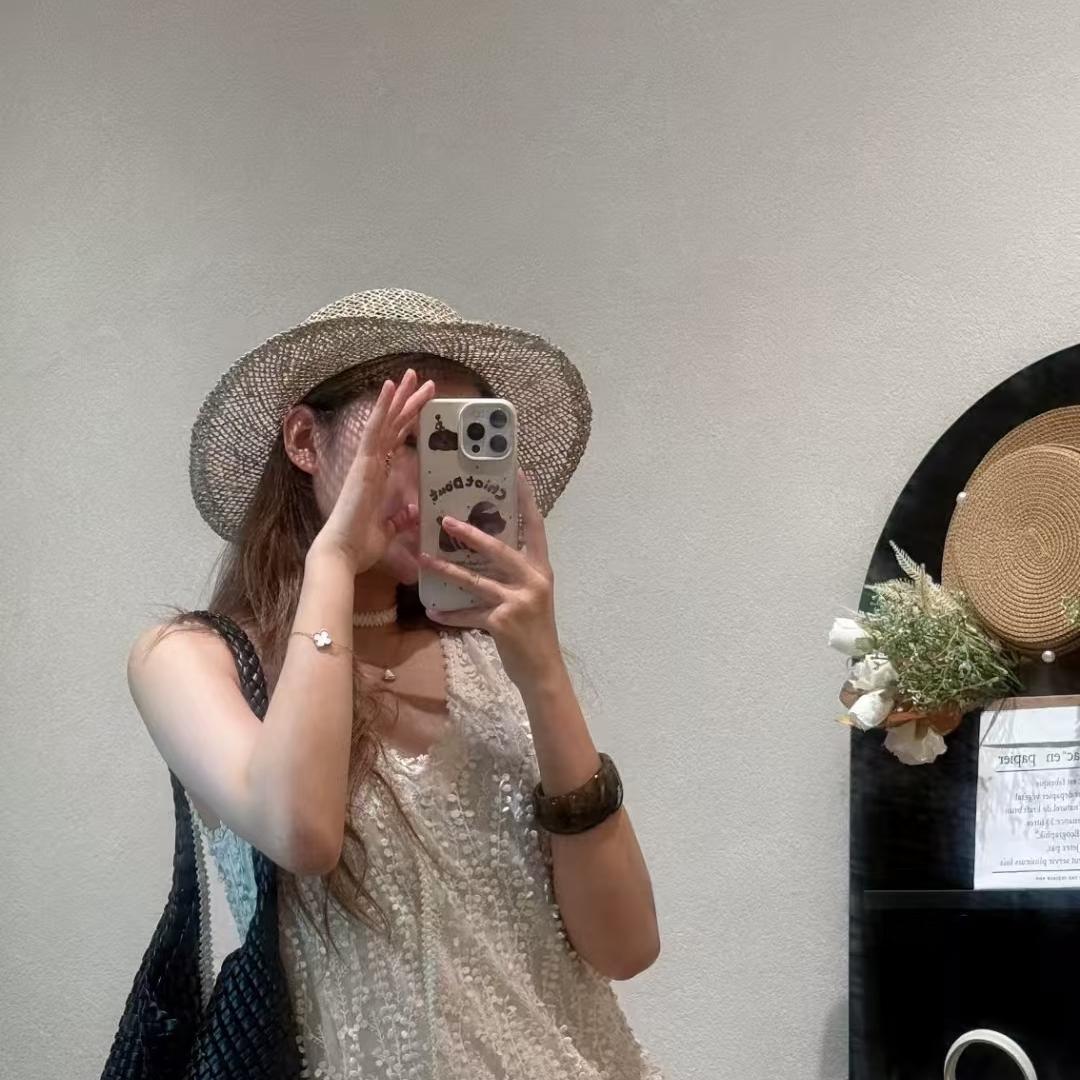 茵茵雅雅女装
