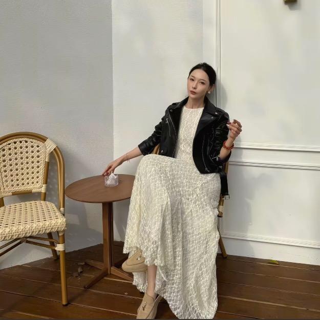 颜新服饰【超值女装】