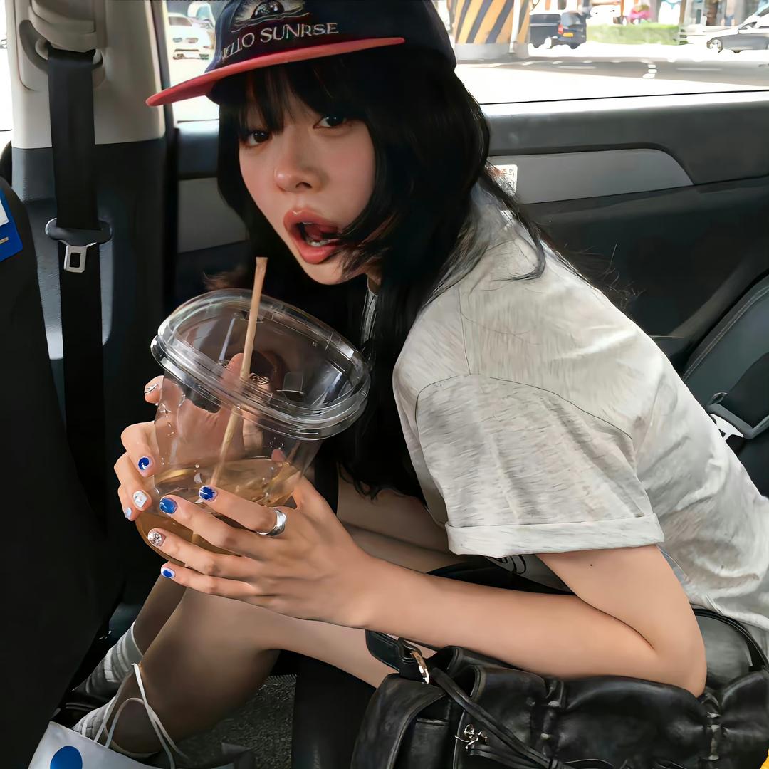 莉莉斯.