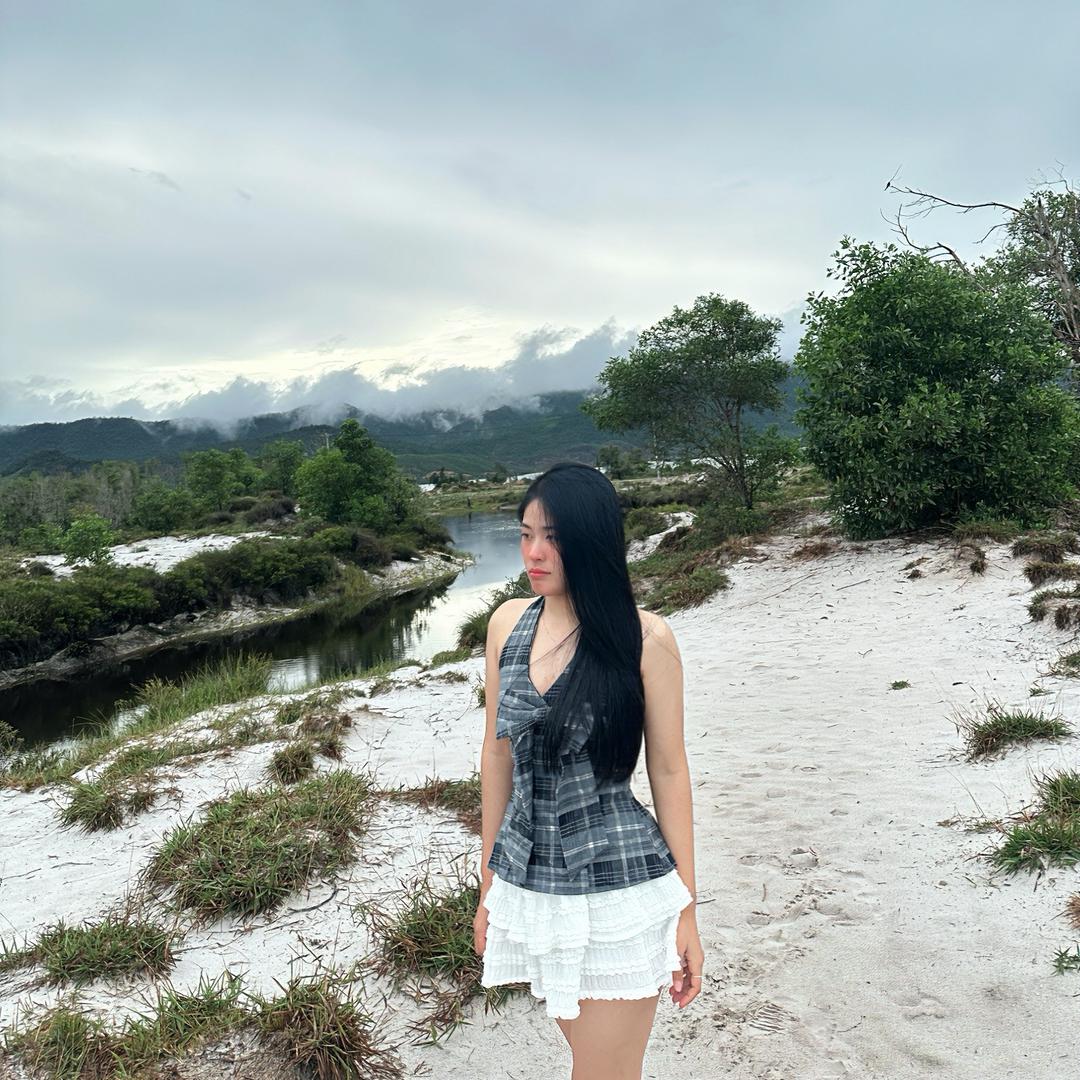 🇻🇳草云学中文ing🌷