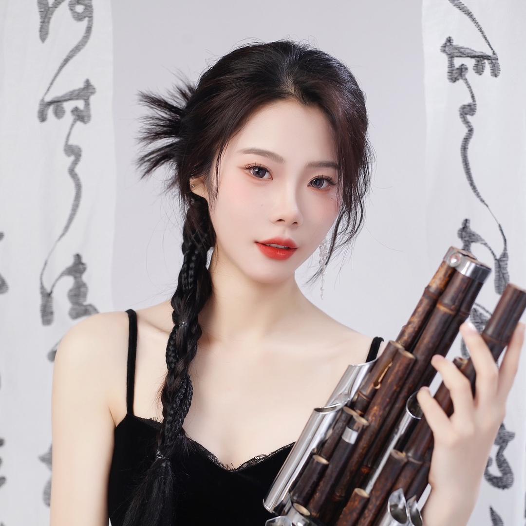 小笙爱吹笙
