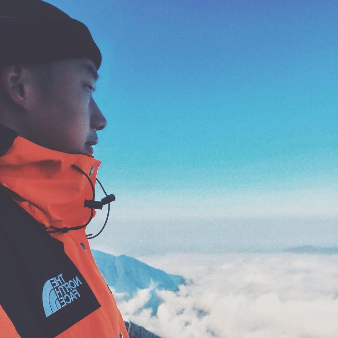 游山浪人