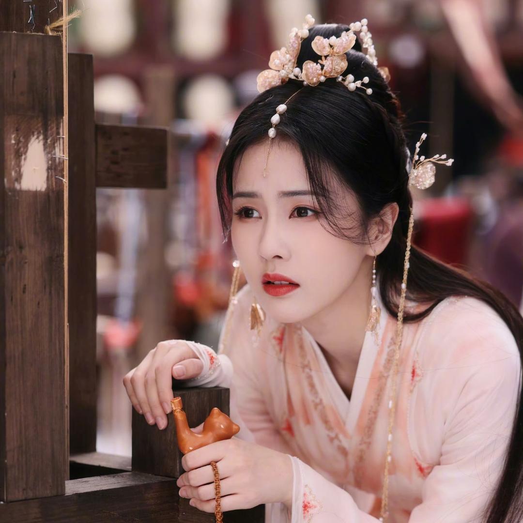 楠辞沐绾.