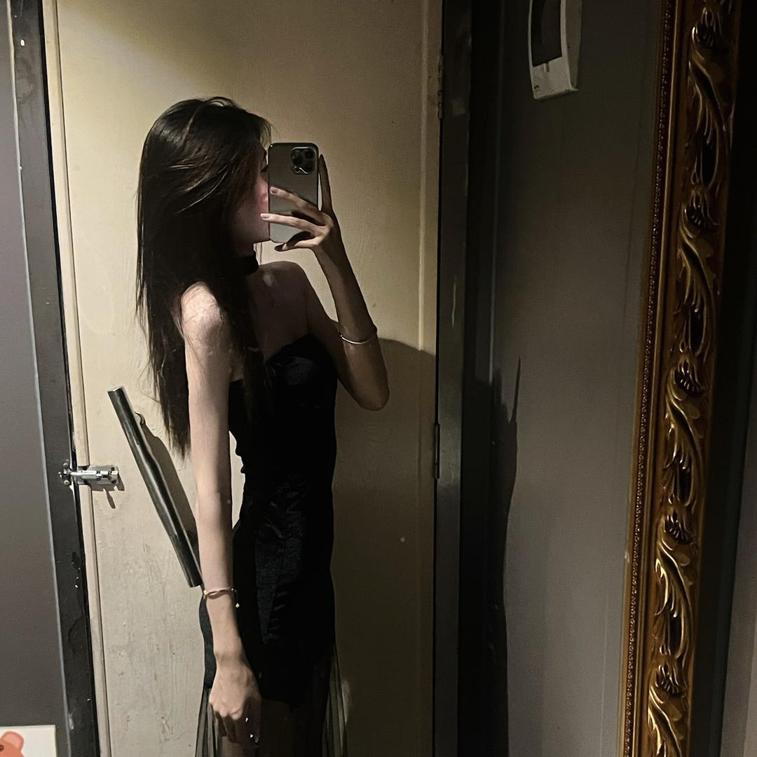 /Y.
