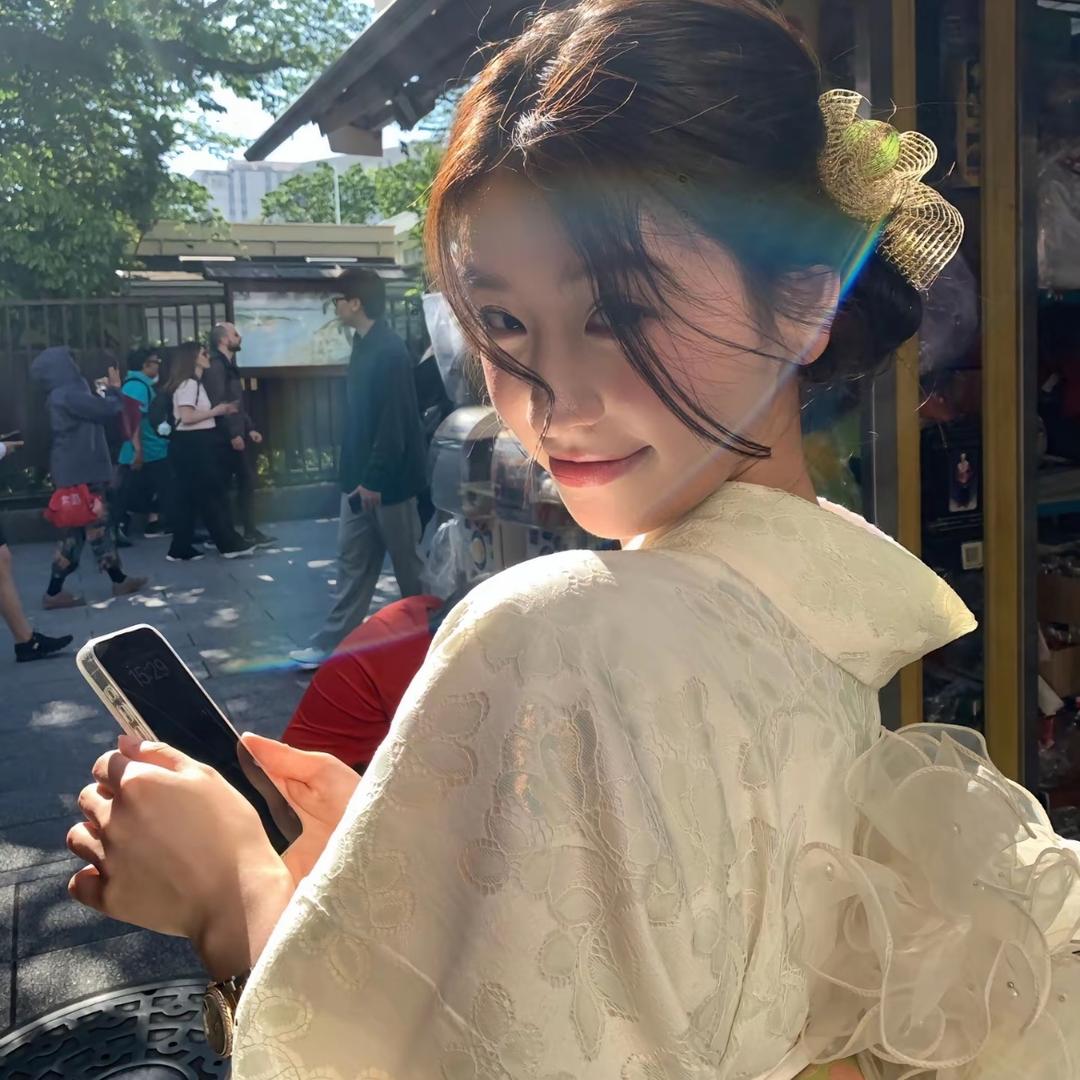 轻歌·