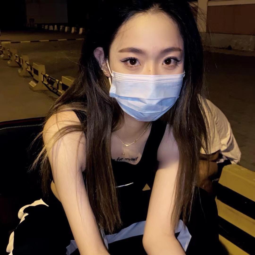 臭臭儿.