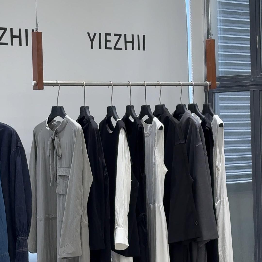 大码女装档口（YIEZHII）