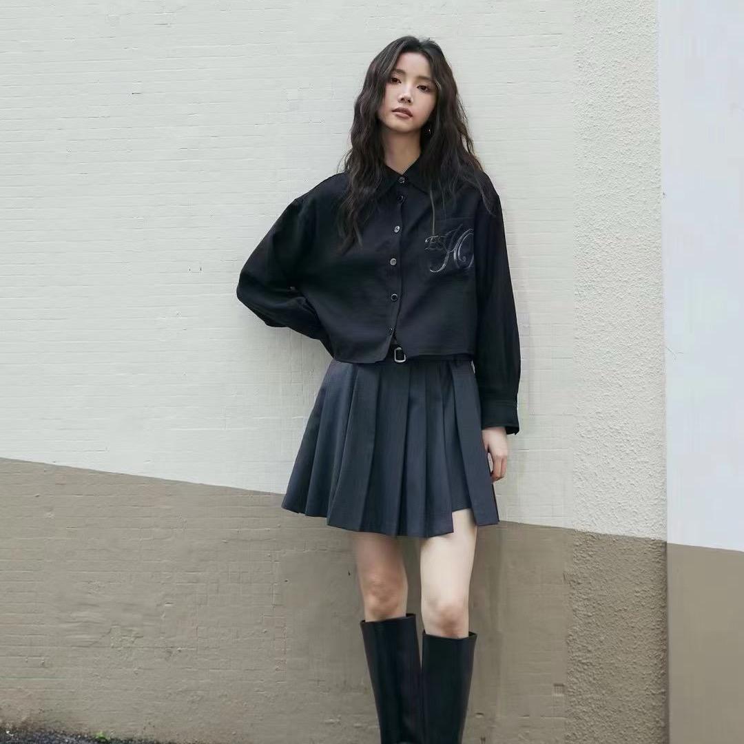 ～红番茄女装店香