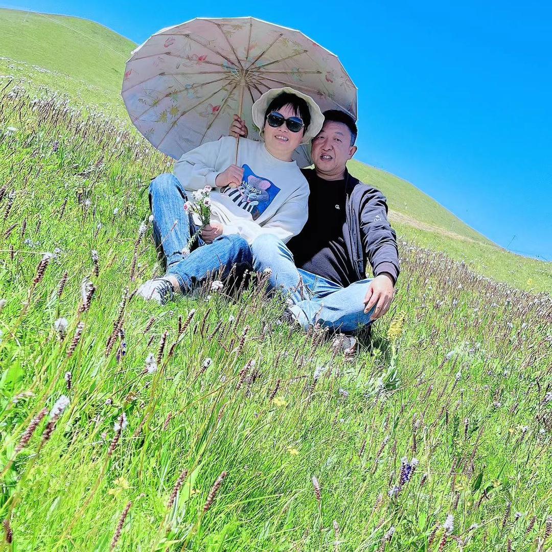 新乡市汇金城E座二楼秀琴