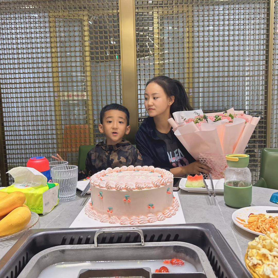 苏菲女士（连赞拉黑）