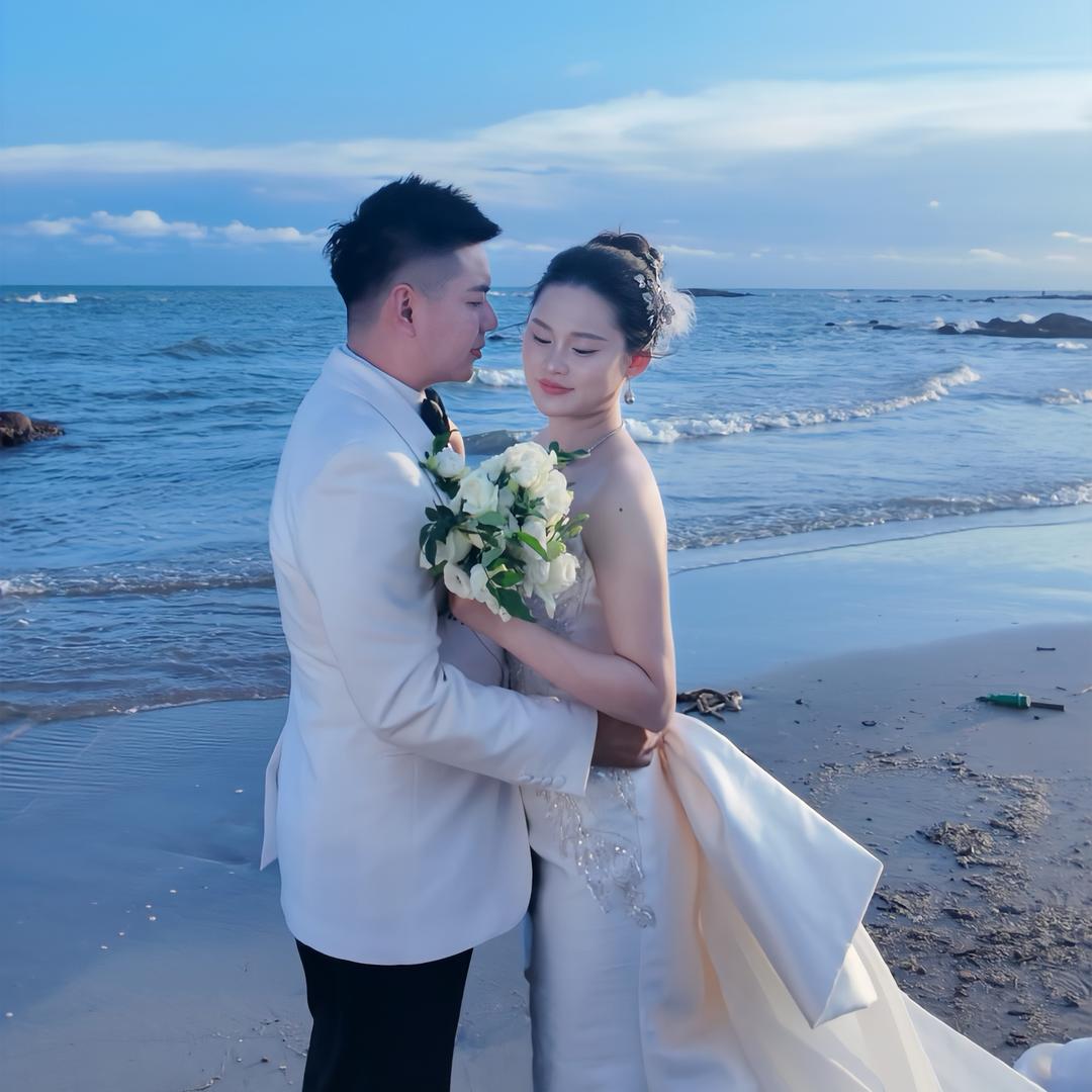 通哥《蔡祝行月饼湛江区总代理》