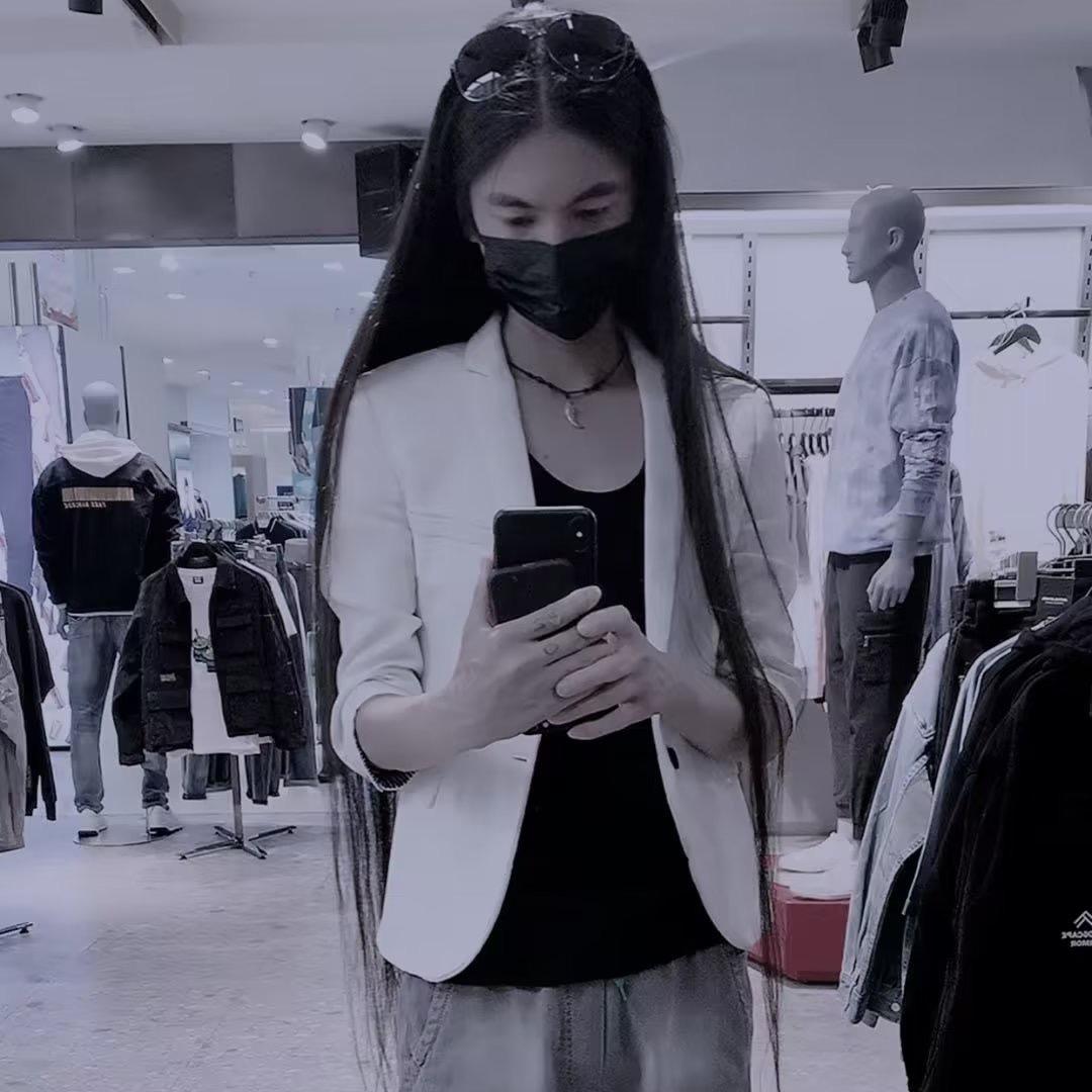 高一凡