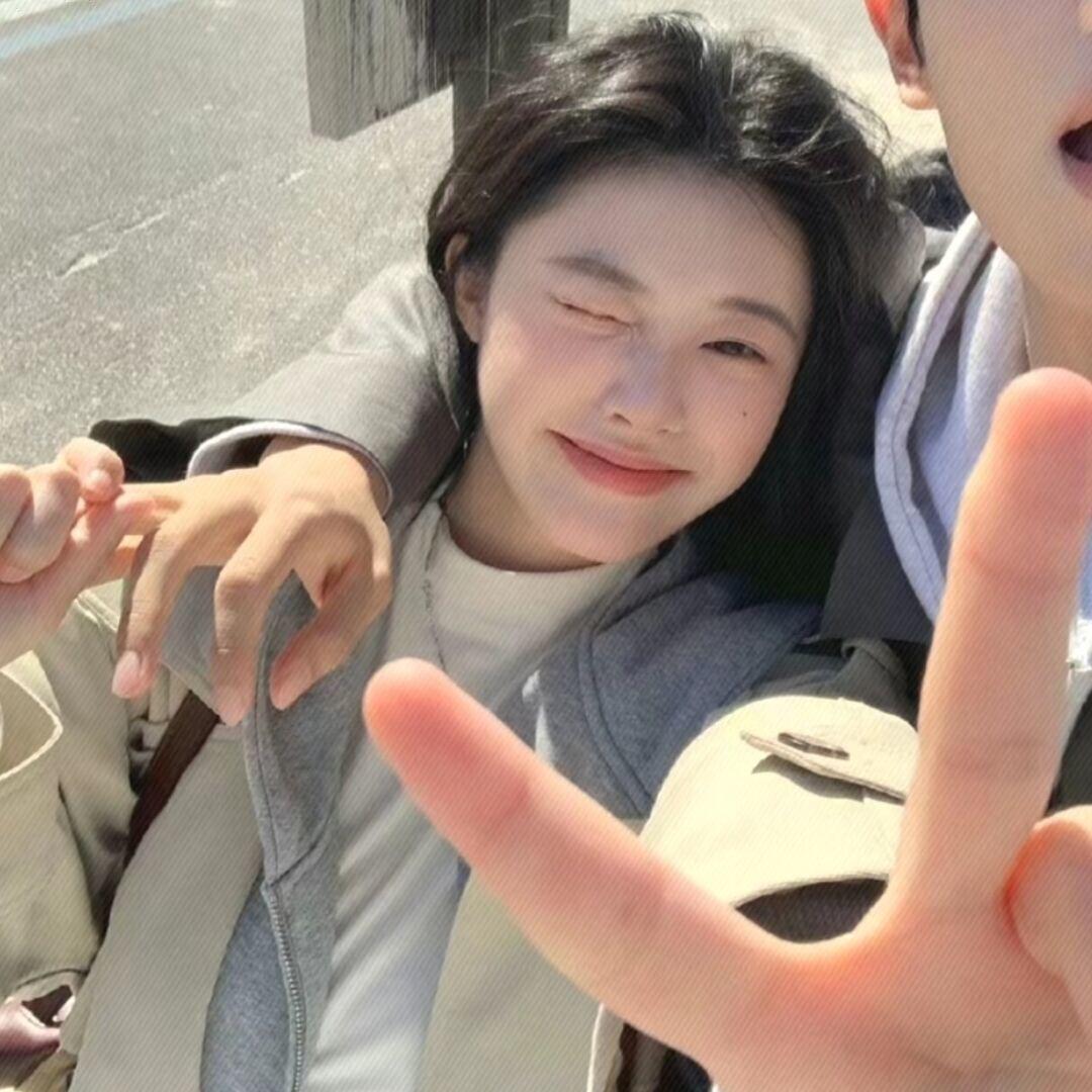 Yy