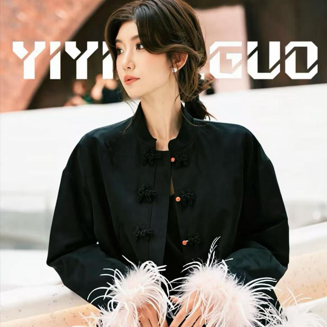 yiyi吖（高端女装衣橱）