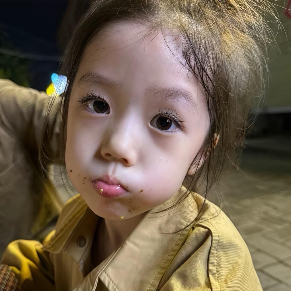 我吃饭不玩手机🍎