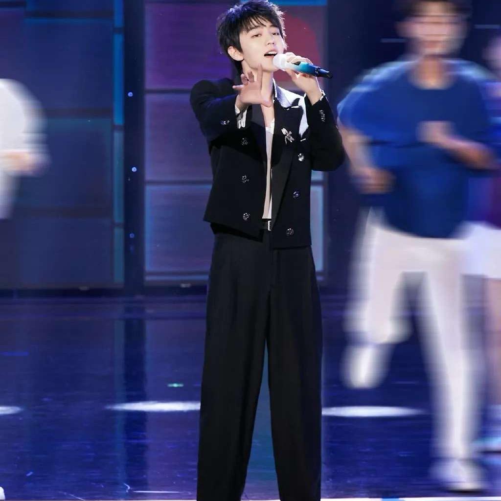 丶一大口凯（见过王俊凯版）