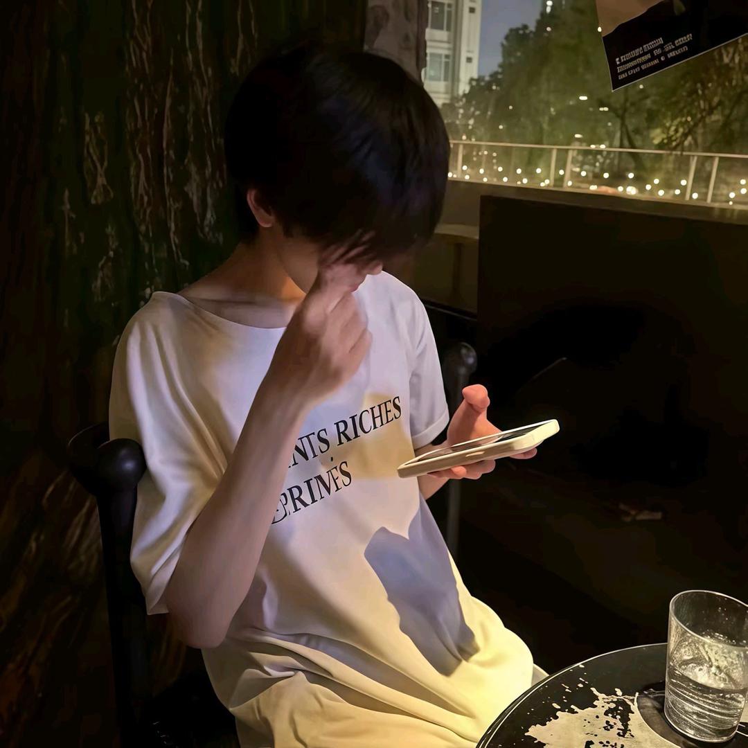 冰     岛^