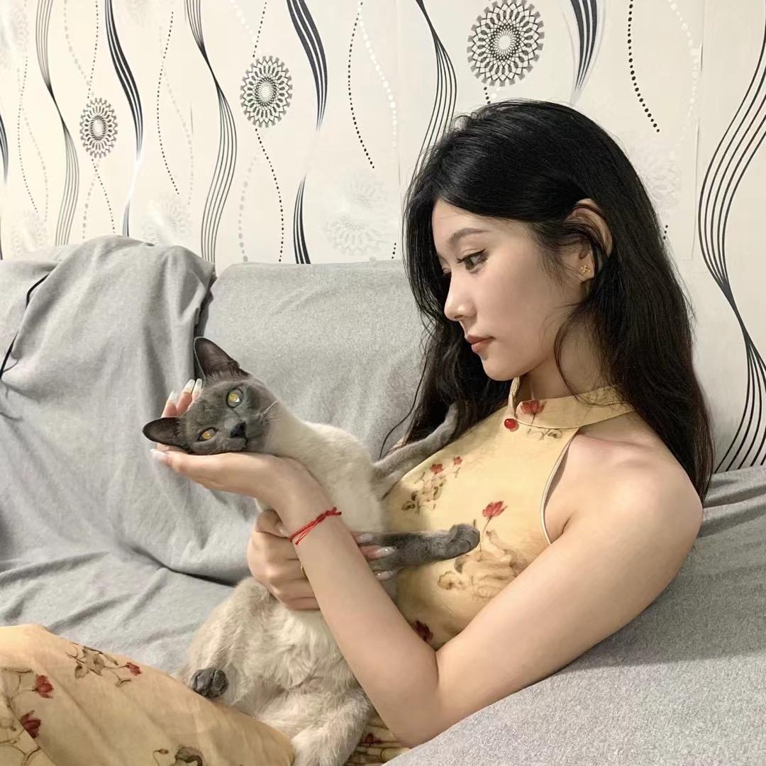 沐诗轻奢女装