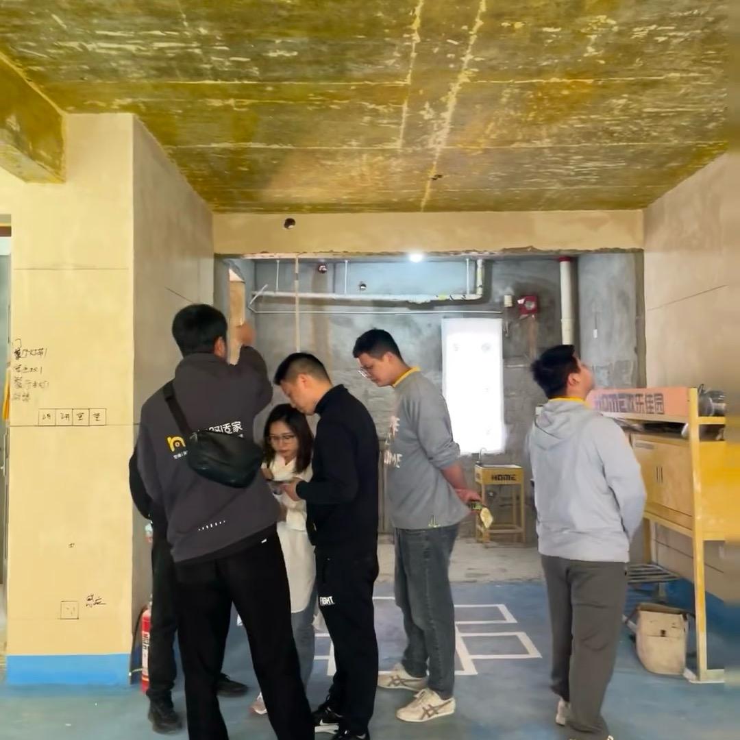 老何的装修日记丨大树装饰