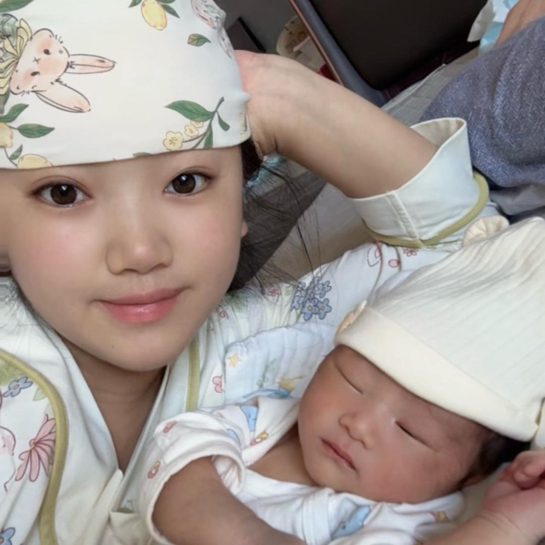 红红（桐桐妈咪）