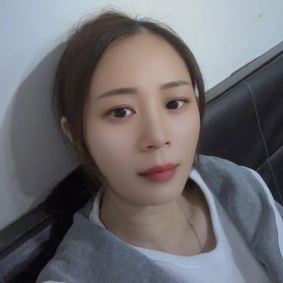 燕子<燕姐越南小卷粉>